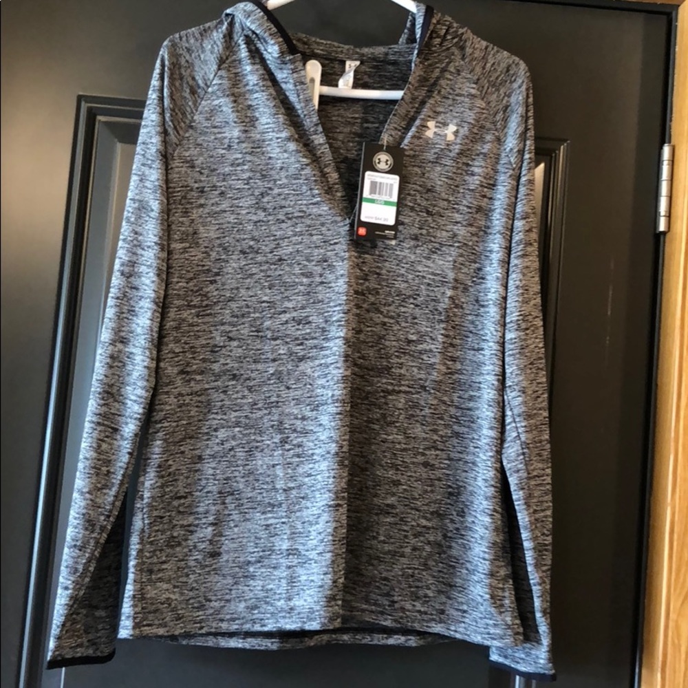 NEW Under Armour hooded pullover